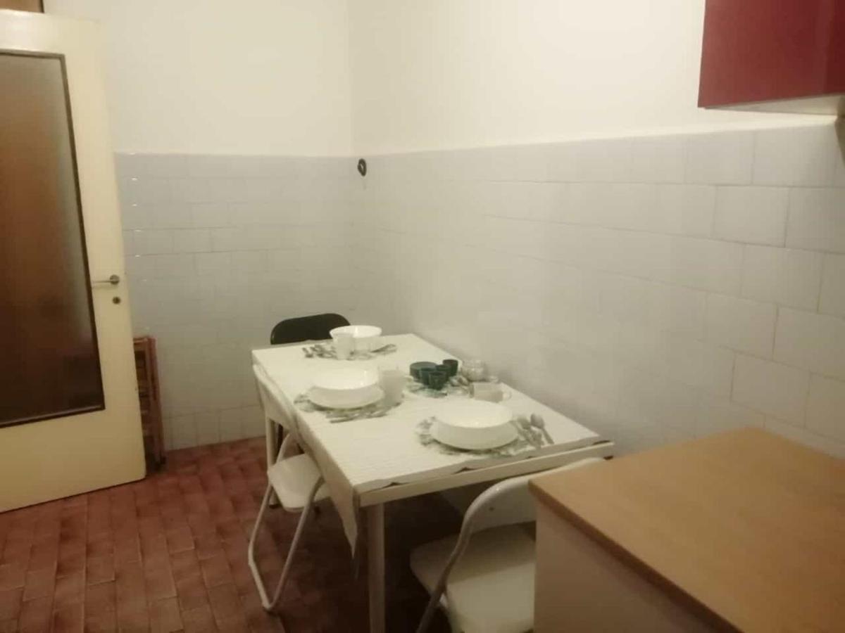 Apartamento Galeazzi Private House Milano Exterior foto