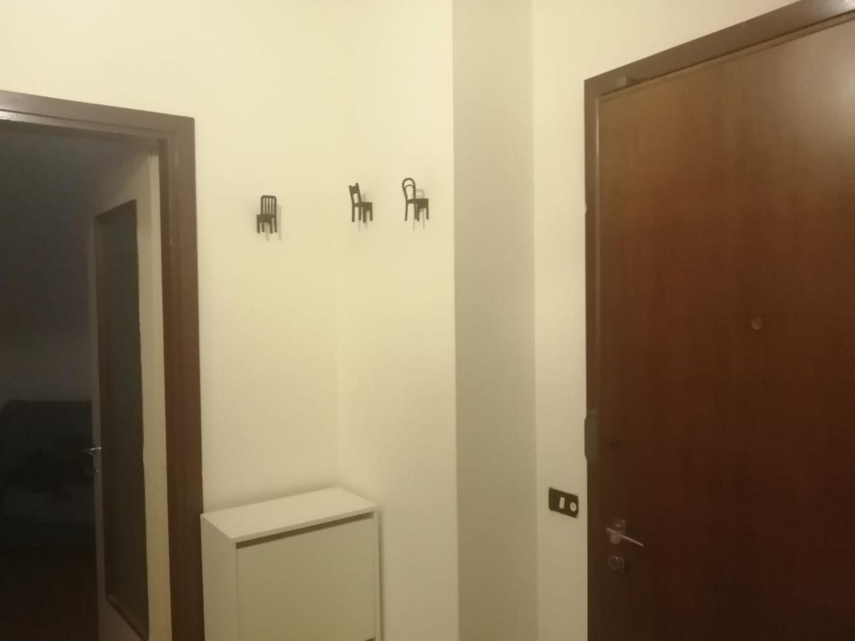 Apartamento Galeazzi Private House Milano Exterior foto