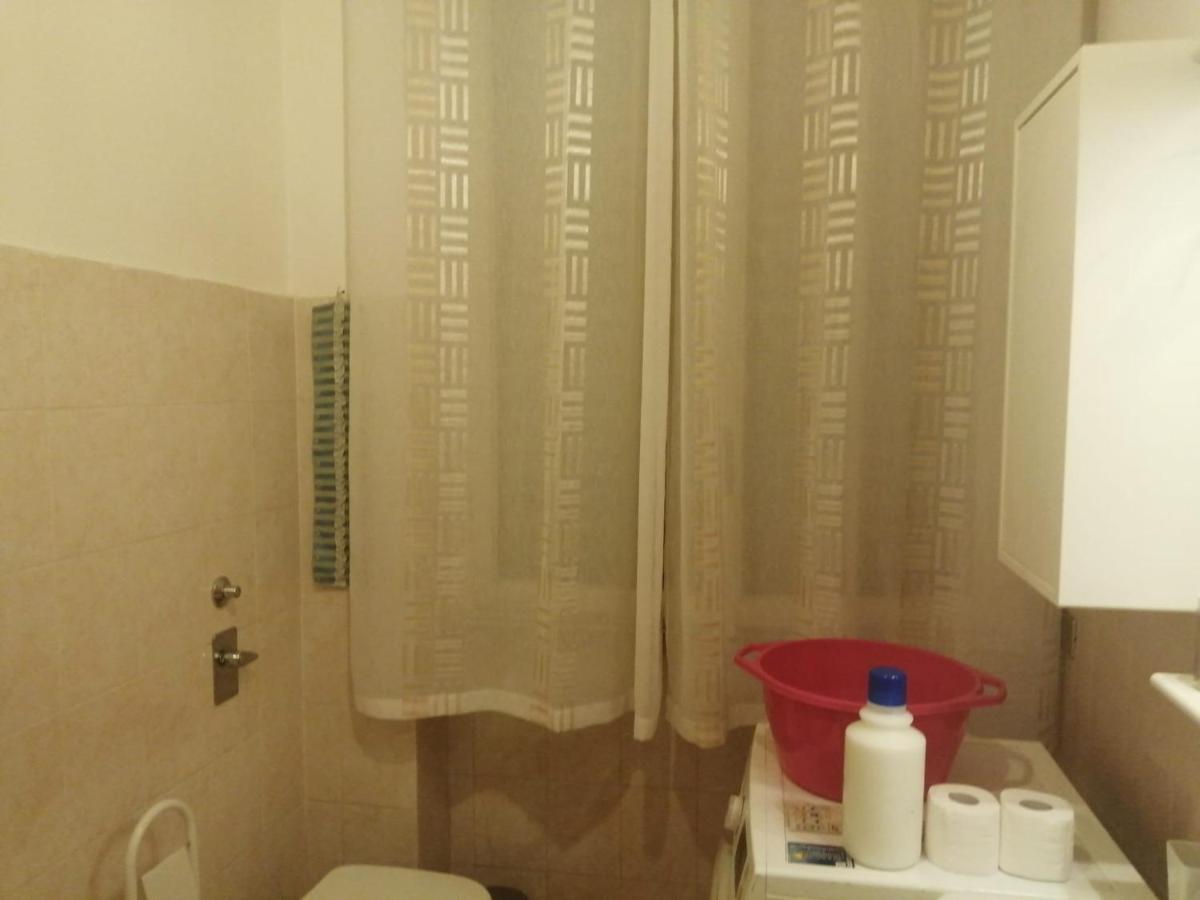 Apartamento Galeazzi Private House Milano Exterior foto
