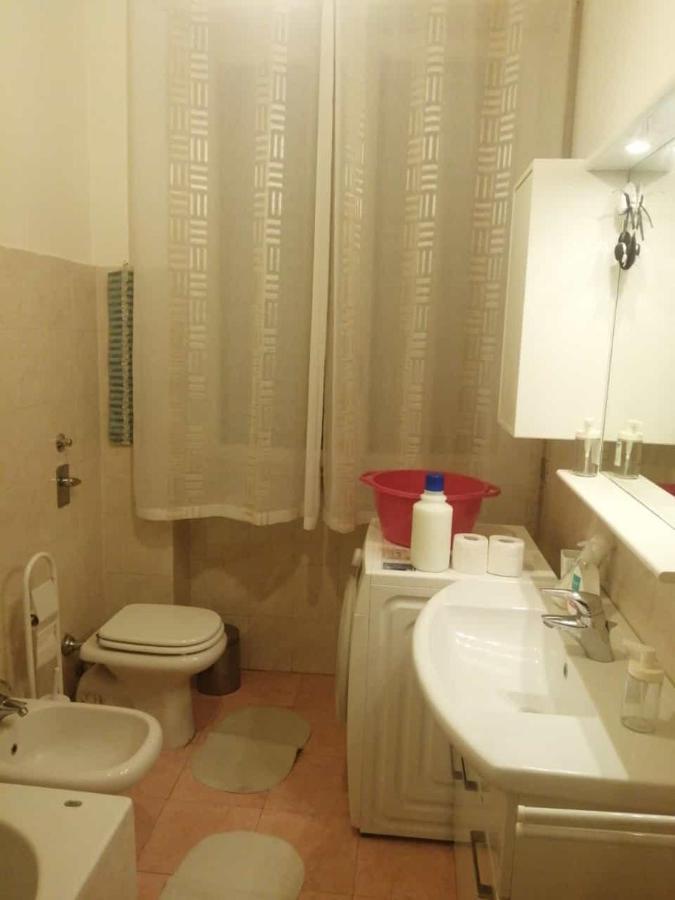 Apartamento Galeazzi Private House Milano Exterior foto
